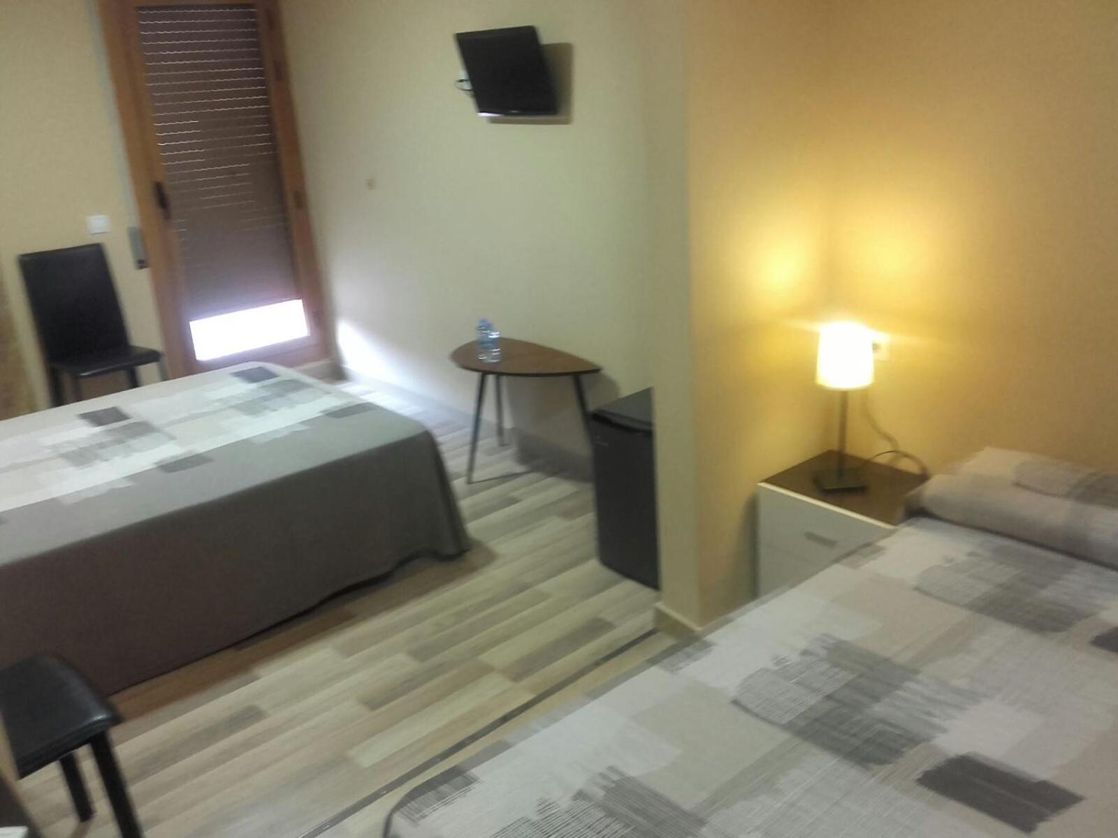 Pension Avenida Vilafranca del Penedès Zimmer foto