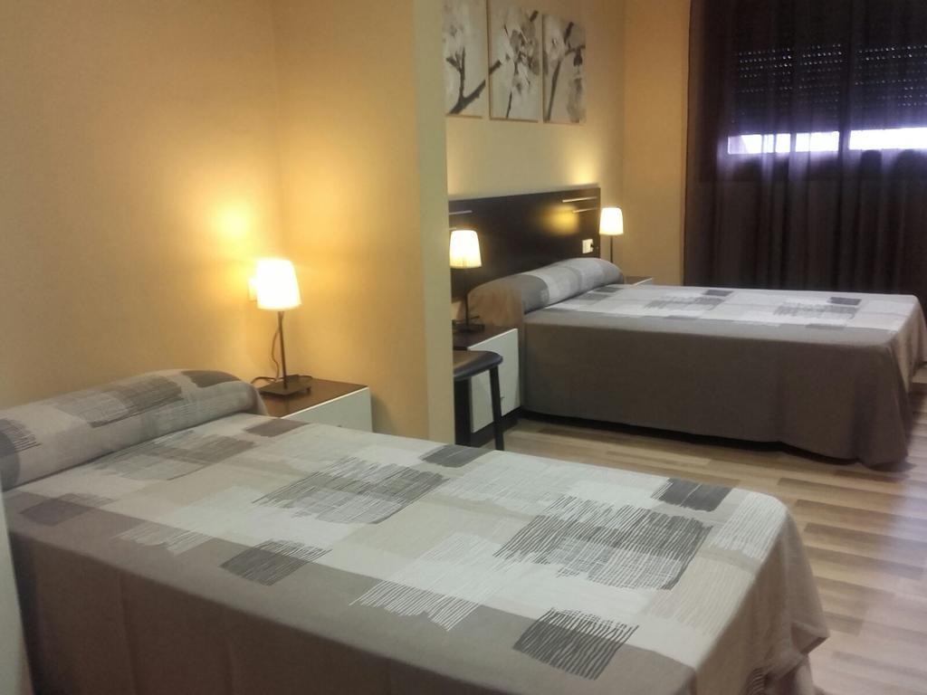 Pension Avenida Vilafranca del Penedès Zimmer foto